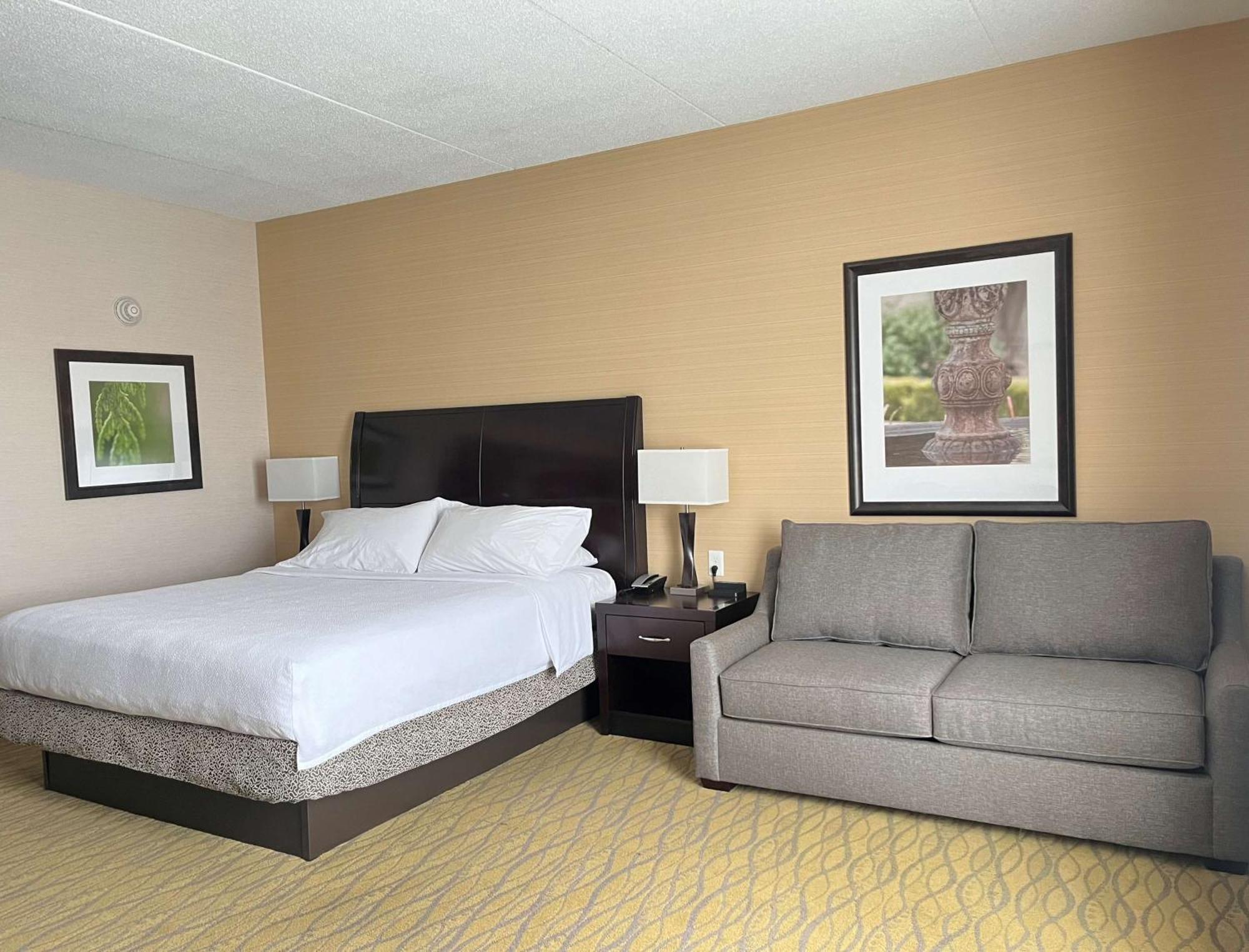 Hilton Garden Inn Indiana At Iup Экстерьер фото