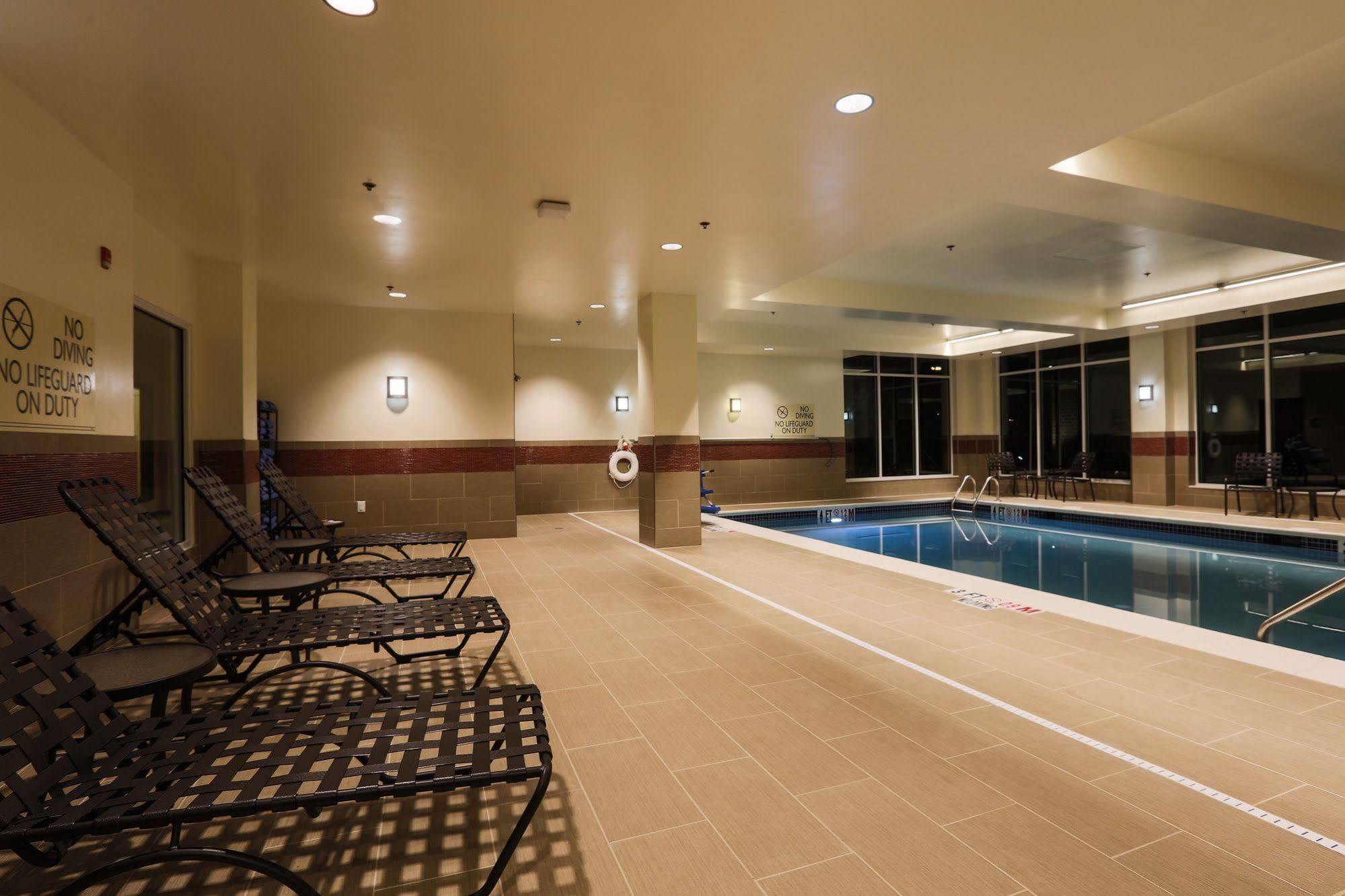 Hilton Garden Inn Indiana At Iup Экстерьер фото
